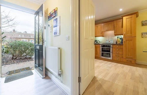 Dersingham Apartment | Rufus Cottage is an attractive character carrstone property