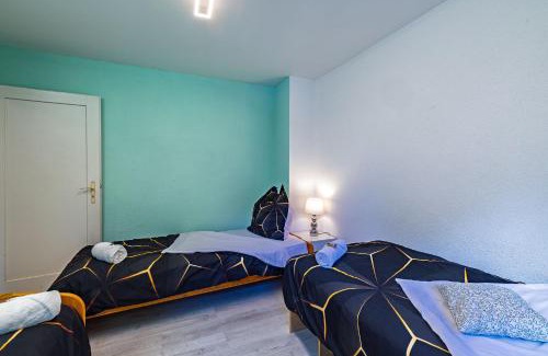 Offenburg Apartment | Ruhig gelegenes Reihenhaus Nähe Europapark & Messe, Haustiere kostenlos für Familien und Geschäftsreisende, Rechnung auf Anfrage möglich