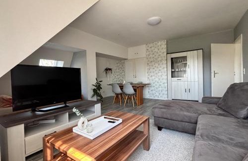 Bad Meinberg Apartment | Ruhige Ferienwohnung mit Waldblick