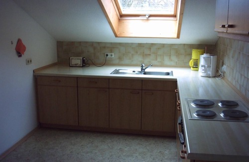 Oblfing Apartment | Ruhige, große Ferienwohnung in ländlicher Idylle