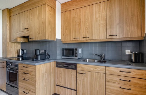 Wipkingen Apartment | Ruhige Wipkingen 3 ZW, nah Limmat, 15 min von HB, by Blueground
