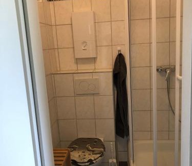 Alsdorf Apartment | Ruhiges Apartment mit Blick in den Garten