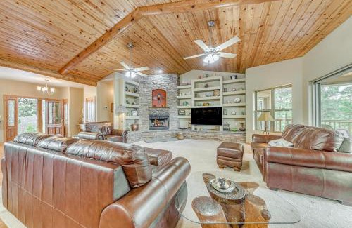 Ruidoso House | Ruidoso Vacation Rental Close to Hiking and Skiing
