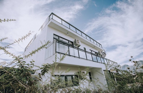 Meishan Bed & Breakfast | Ruili Tea Villa