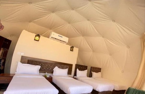 Wadi Rum Hotel | Rum Titanic