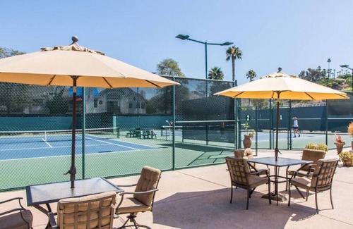 Solana Beach Condo | Run to Del Mar for Breeders Cup week! Spacious, fully equipped 1BR condo!