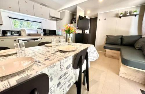 Lagorce Apartment | Ruoms Mobil-home camping animé près des Gorges