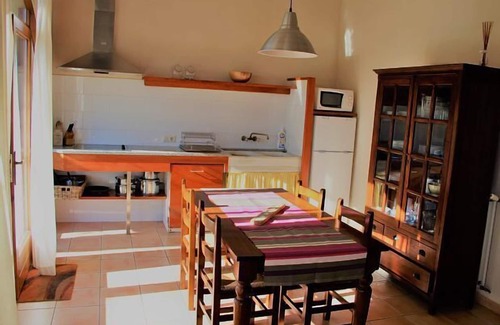 Torroella de Montgri Cottage | Rural apartment Mas D'en Bou for 4 people