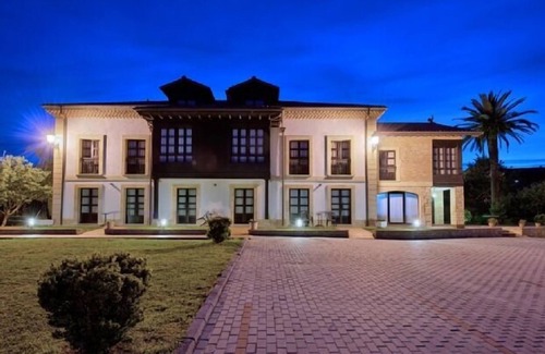 Villaviciosa Cottage | Rural apartment La Casona de la Roza for 5 people