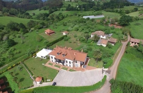 Villaviciosa Cottage | Rural apartment La Casona de la Roza for 5 people
