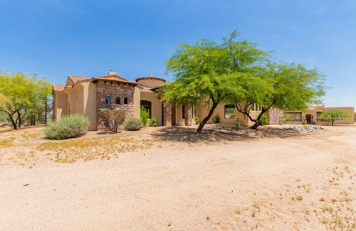 Rio Verde Foothills House | Rural area desert escape