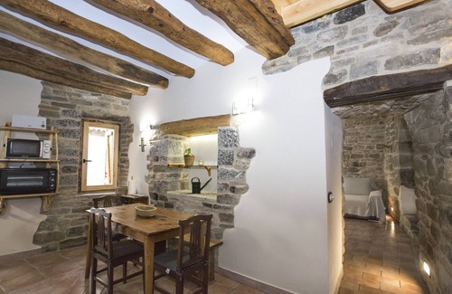 Ainsa-Sobrarbe Cottage | Rural house near Aínsa between Sierra de Guara and Aragonese Pyrenees