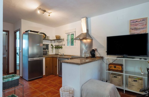 Calabazares House | Rural House 'Las Nubes' with Mountain Views, Wi-Fi, and Air Conditioning