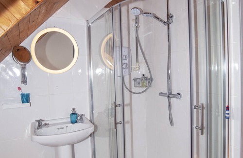 Dunbeacon Cottage | 'Rural Idyll' in Dunbeaco