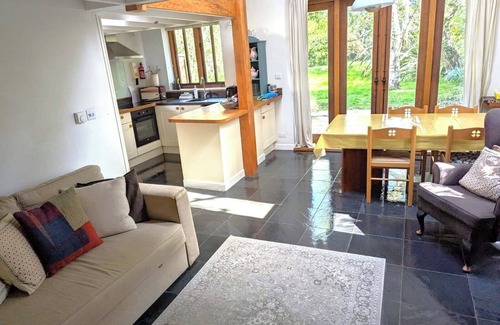 Chichester Apartment | Rural Mezzanine Studio with Shared Swimming Pool, Tennis, Table Tennis & zip wire