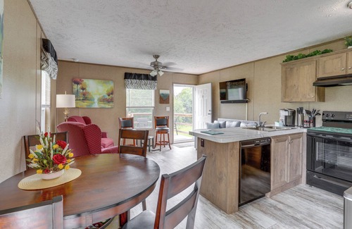 Boswell Cabin | Rural Mt Olive Cabin Rental w/White River View!