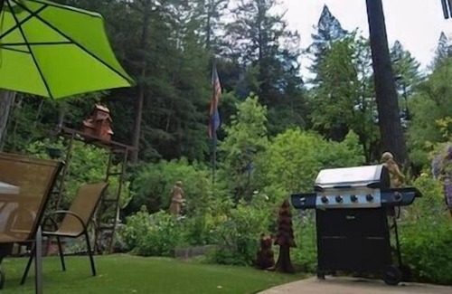 Guerneville House | Russian River Gem in the Wine Country Close to Ocean and Spas.