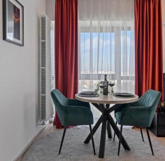 Drumul Taberei Apartment | Rust & Green