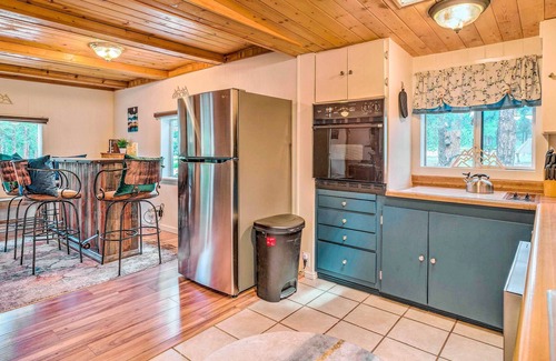 Florissant Cabin | Rustic A-Frame Hideout Near National Monument!