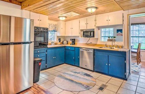 Florissant Cabin | Rustic A-Frame Hideout Near National Monument!