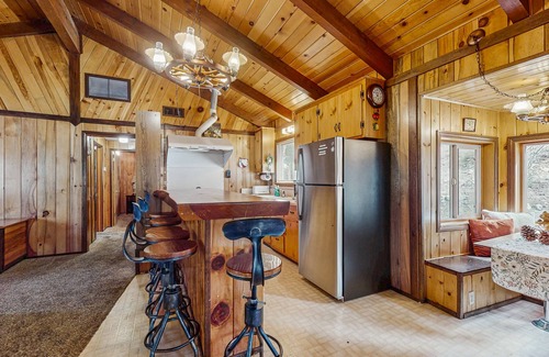 Fawnskin Cabin | Rustic and Cozy Cabin with Fireplace & Private BBQ - Walk to Big Bear Lake