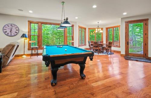 Lincoln House | Rustic & Comfy Retreat Elevator - Hot Tub - Games