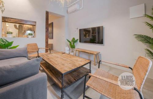 Moncloa - Arguelles Apartment | Rustic Cool Interior Design en Plaza España al pie de Gran Vía