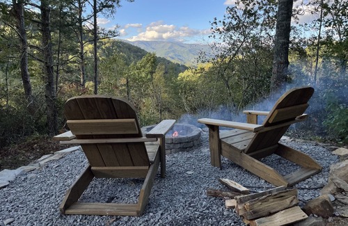 Almond Cabin | Rustic, Cozy Cabin with a View of the Smokies, Firepit, Large Deck, Pet-Friendly