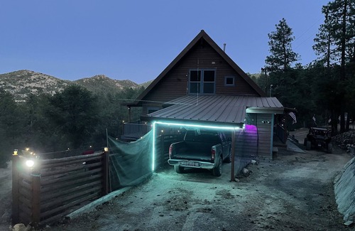 Crown King Cabin | Rustic Crown King Cabin Pet Friendly -Large secluded fenced in yard