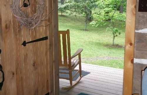 Black Mountain Cabin | Rustic elegance in the heart of the Blue Ridge Mountains