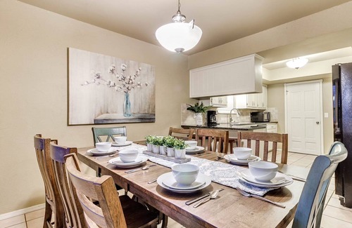 Edmond House | Rustic Elegance Meets Modern Comfort