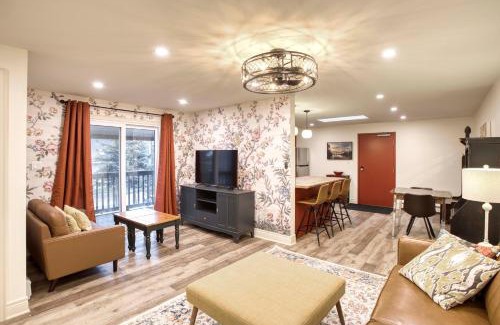 Lincoln Apartment | Rustic Elegant Stays in Niagara Benchlands