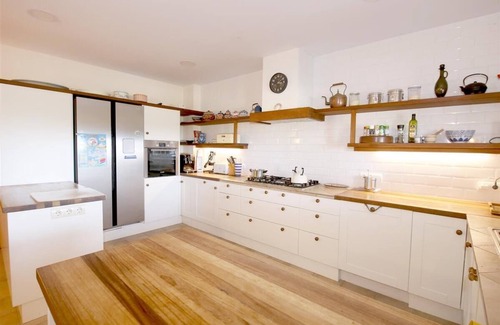Estepona Villa | Rustic family villa with air con, Wifi and pool, Countryside, short drive to town and beach