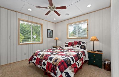 Sayner House | Rustic Fawn Cabin in Boulder Junction WI