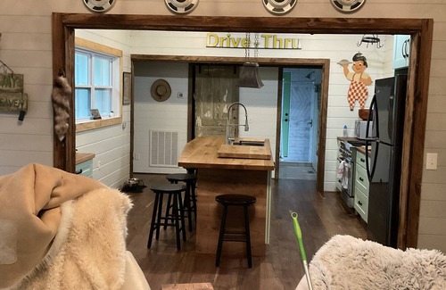 Mentone Cabin | RUSTIC GLAM