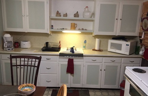 Idaho Falls Apartment | Rustic Hideaway -pets welcome, downtown-