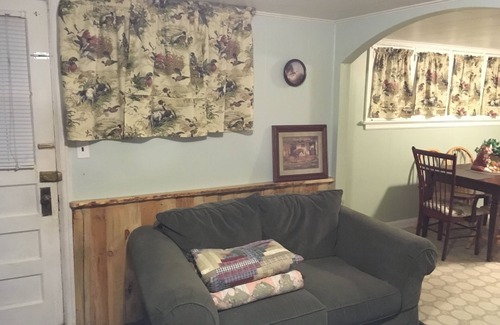 Idaho Falls Apartment | Rustic Hideaway -pets welcome, downtown-