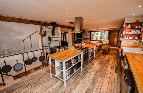 Oro Station Cottage | Rustic Hobby Farm Retreat