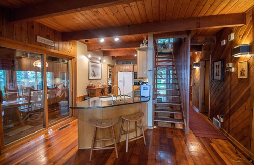 Friendship House | RUSTIC HOME WITH PRIVATE PIER ON LAKE ROCHE-A-CRI - PET FRIENDLY