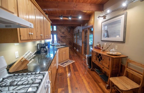 Friendship House | RUSTIC HOME WITH PRIVATE PIER ON LAKE ROCHE-A-CRI - PET FRIENDLY
