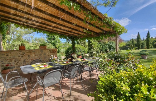 San Macario In Monte Villa | Rustic house w/private pool & garden near Siena up to 12 guests