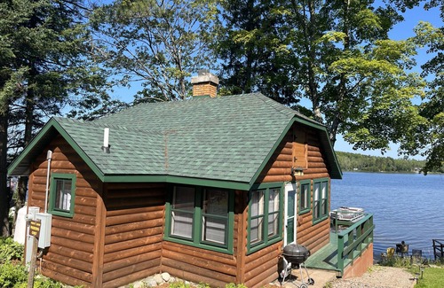 Iron River Cabin | RUSTIC LAKESIDE COTTAGE ON TRANQUIL SUNSET LAKE