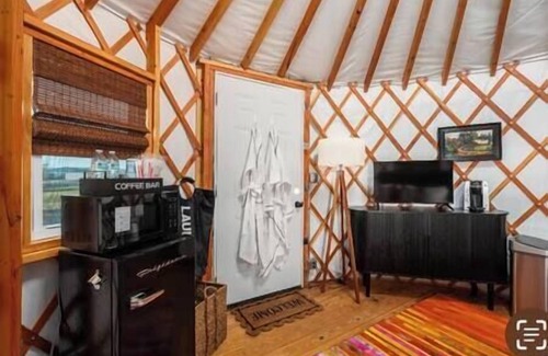 Woodway Cabin | Rustic Luxe Yurt- Unit #1