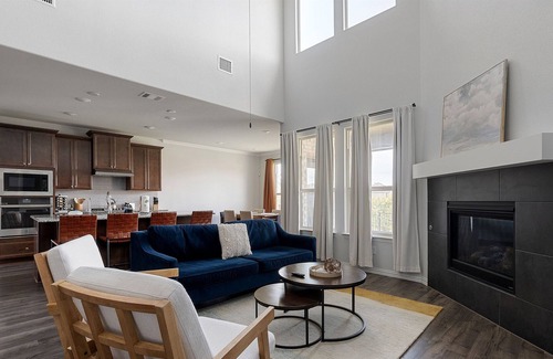 Weston House | Rustic Modern 5BR Frisco Home | In-Law Suite | Come Stay With Us!