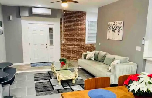 Allentown Apartment | Rustic, Modern and Luxury 2BR Apartment with Parking