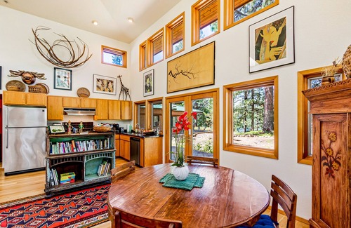 Harrison House | Rustic-modern home in forest overlooking Lake Coeur d’Alene with W/D & AC