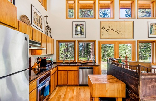 Harrison House | Rustic-modern home in forest overlooking Lake Coeur d’Alene with W/D & AC