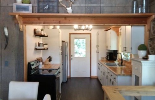Cullowhee House | Rustic Modern Mountain Retreat w/Awesome Lake Glenville view