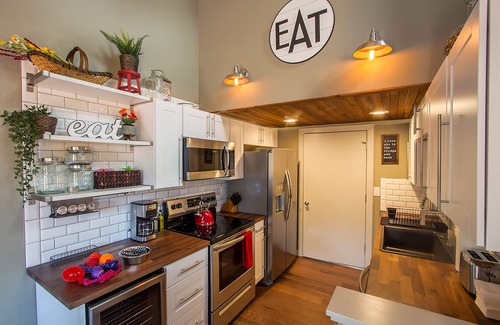 Colorado Springs House | Rustic-Modern Townhome A in Ivy Wild/Downtown