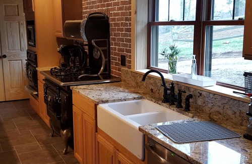 Skyland House | Rustic Mountaintop Solitude - Secluded but convenient with spectacular views
